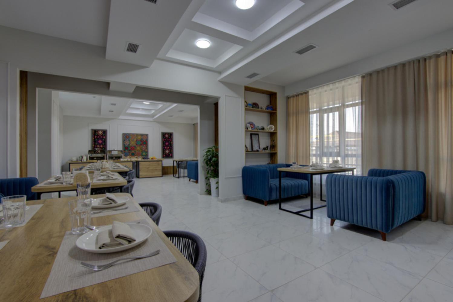 Aisha Hotel Bishkek Exterior photo